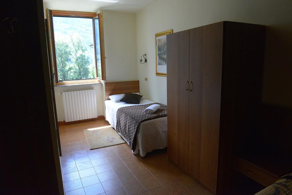 טיראנו Albergo Altavilla מראה חיצוני תמונה